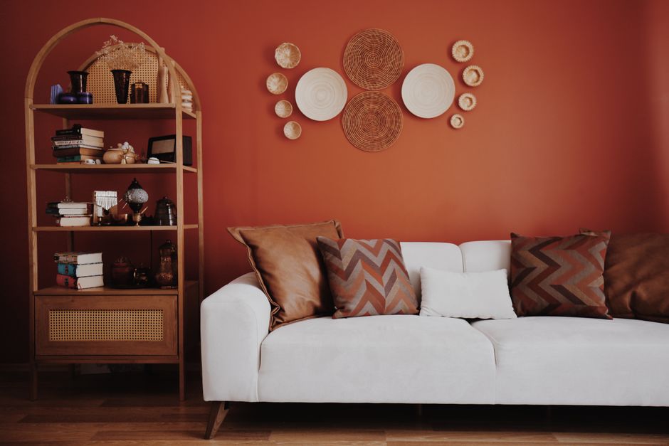 Gezellige woonkamer met terracotta muren. Gezellige woonkamer met terracotta muren.